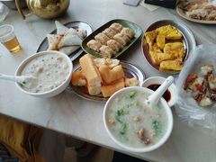 -洲心明记烧肉大粥(总店)