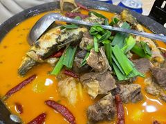 鱼羊鲜火锅-江城燕子大排档(江汉路步行街店)