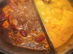 台式麻辣和花胶鸡鸳鸯锅-湊湊火锅·茶憩(皇姑万象汇店)