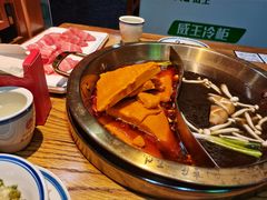 -小天鹅火锅·一线江景洪鼎旗舰店(洪崖洞店)