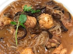 小鸡炖蘑菇-上关雪東北菜(中房金谊店)