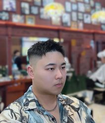 -尼特斯男士发型馆