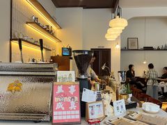 -Café Monson