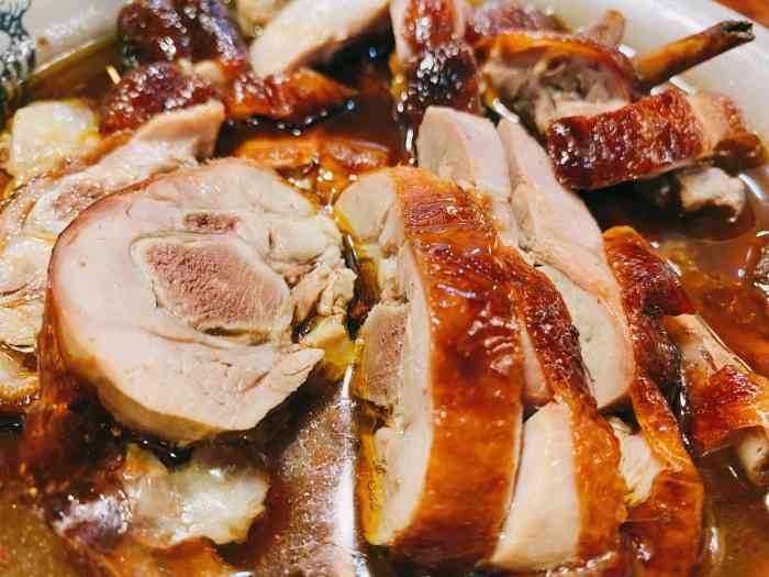 蒋烤鸭(东苑店)-"去这家店之前以为吃北京烤鸭的呢,结果并不.