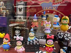 -泡泡玛特POPMART(蓝色港湾店)