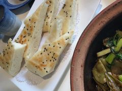 -八府香鸭·啫啫煲(华山路店)