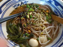 -胡大怪手工酸辣粉(安亭店)