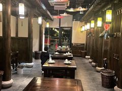 -聚汇三少·龙虾·中餐厅(莫邪路新天地店)