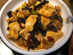 蛋白烧肥肠-全聚贤餐厅·湖北家常菜(沙湖店)
