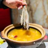 赶紧组起养生局吧，醉鸡煲是冬天里最食补火锅！