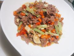 -佬麻雀·剁椒鱼头(京基KK One店)