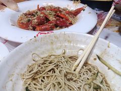 -肥肥虾庄·金牌油焖大虾(汉口城市广场店)