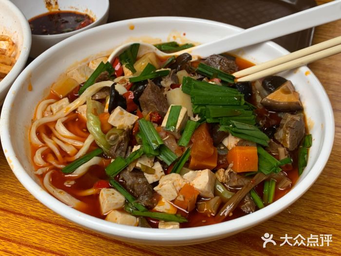 老陈婆手工面庄图片