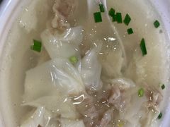 鲜肉小馄饨-食惠里小笼包面馆(越秀店)