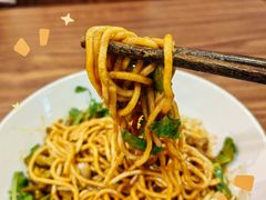 -王拐拐热干面·武汉三鲜豆皮(徐家汇店)