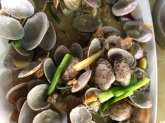 葱姜炒花甲-四川小胡子海鲜(丁村万人海鲜广场店)