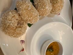 炸虾饼配泰国梅子酱-帕蓝·暹罗料理(大学路店)