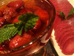 草莓罐头-潮庭·大连海鲜·炭火烧烤·扇贝王(大连店)