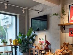 面包甜点陈列柜-HAVE A ROOM·有间质果(总店)