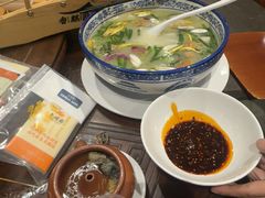 -香麒园·过桥米线·南湖雅宴