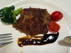 -川骄海鲜自助(王府井奥莱UP TOWN店原世界之花店)