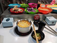 -美味自助旋转小火锅(天生路店)