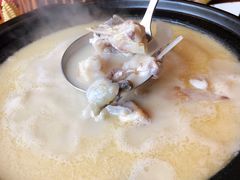 大砂锅炖鱼头汤-丹江渔村(望京店)