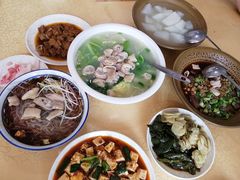 -茅屋大酒店