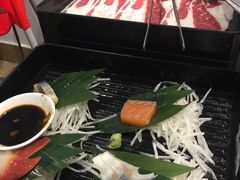 三文鱼刺身薄切四片-烤路里·韩国品质自助烤肉(石路天虹4号店)