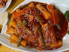 -唯成•韩国炭火烤肉 유성고기