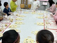 -漕河泾街道图书馆(漕河泾社区文化活动中心店)