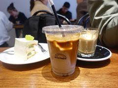 冰拿铁-black rainbow coffee