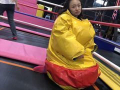 -嘿哟动霸CHUA·新潮玩运动娱乐中心·蹦床滑冰团建乐园