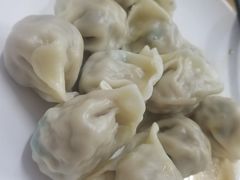 -溢香专业制作饺子云吞(莲花二村店)