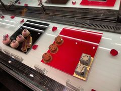 -Salon de The de Joel Robuchon(外滩18号店)