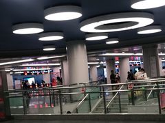 -新百广场(地铁站)