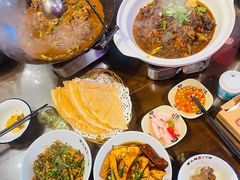 -富正毅三下锅·湘西韵味(天门山索道店)