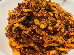 油泼辣子榨菜-丁虎子烤肉(国道二店)
