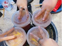 -沪小胖小龙虾(淮海中路旗舰店)