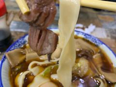 -孙浩特色牛杂面板面(华捷道店)