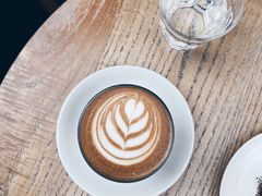 拿铁-VOYAGE COFFEE(北锣鼓巷店)