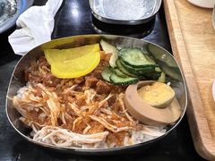 鸡丝加卤肉饭-小明同学(环宇荟店)