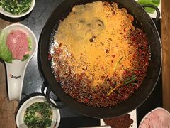 -纸盐河码头火锅(十八梯店)