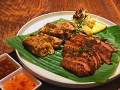 碳烧猪颈肉拼辣鸡-星叶·东南亚料理(宁波万象汇店)
