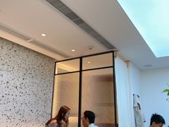 -Line 咖啡(石厦花园店)