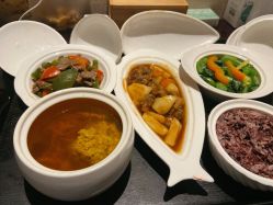 -星妈汇国际月子中心(龙珠店)