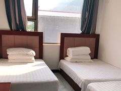 -秀水家园农家院住宿团建(石林峡店)