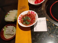 -憨孃孃·重庆老火锅(红山黑金店)