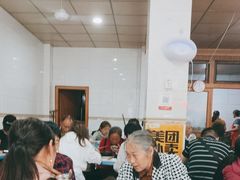 -刚砂锅鸡丝米线