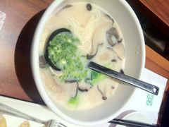 iphone_upload_pic-翡翠拉面小笼包(岭南新天地店)